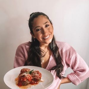 Meet your Posher, Francesca